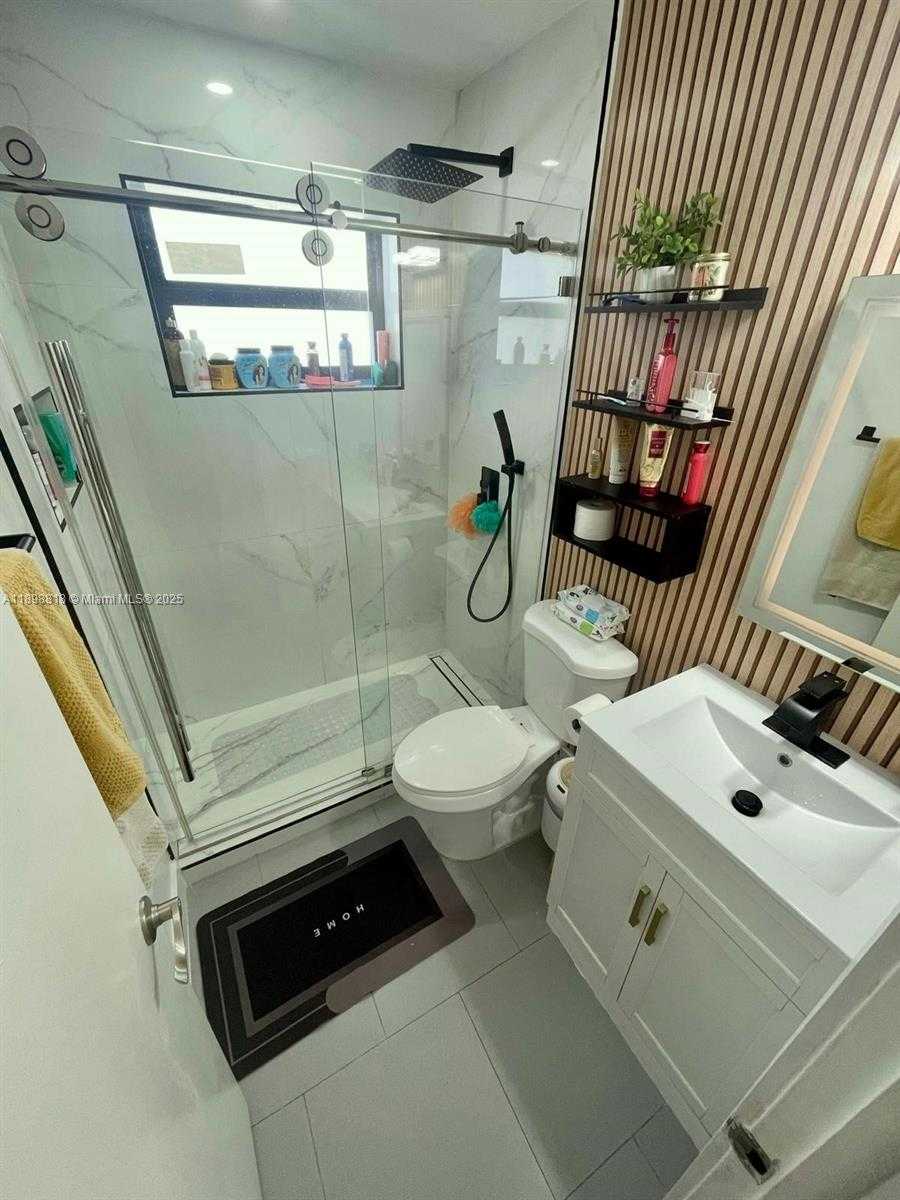 Small Image of 8550 SOUTH WEST 207TH TER, Cutler Bay Number 32
