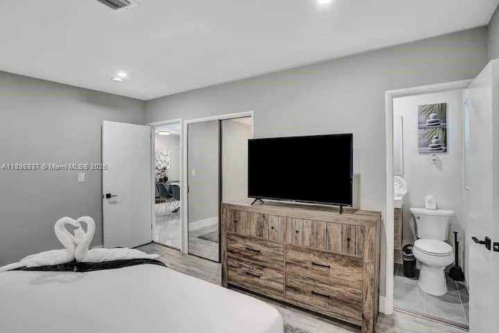 Small Image of 1321 SOUTH 16TH AVE, Hollywood Number 14