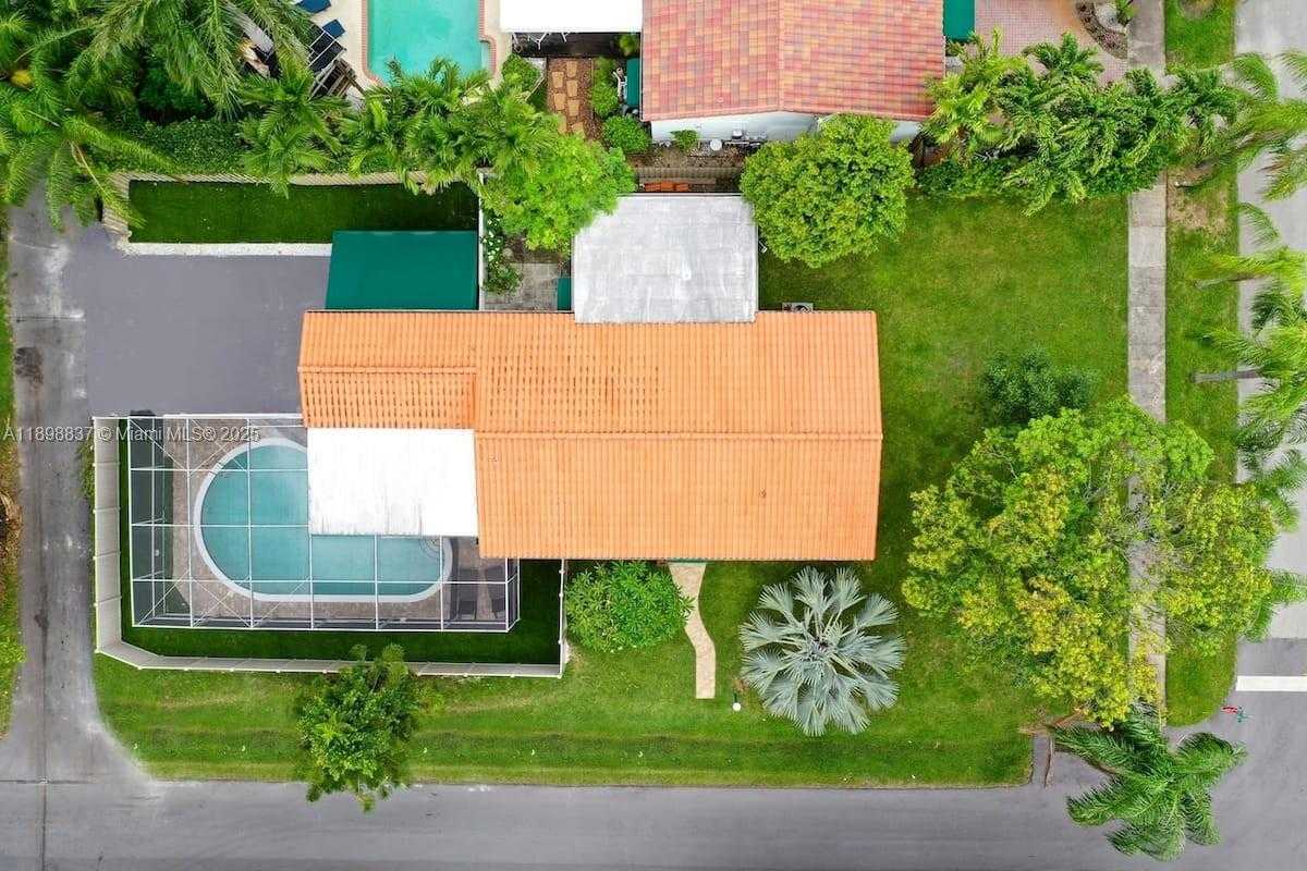 Small Image of 1321 SOUTH 16TH AVE, Hollywood Number 22