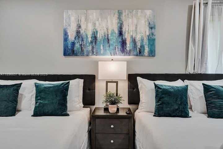 Small Image of 1321 SOUTH 16TH AVE, Hollywood Number 23