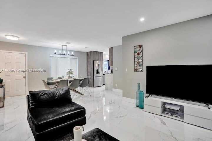 Small Image of 1321 SOUTH 16TH AVE, Hollywood Number 26