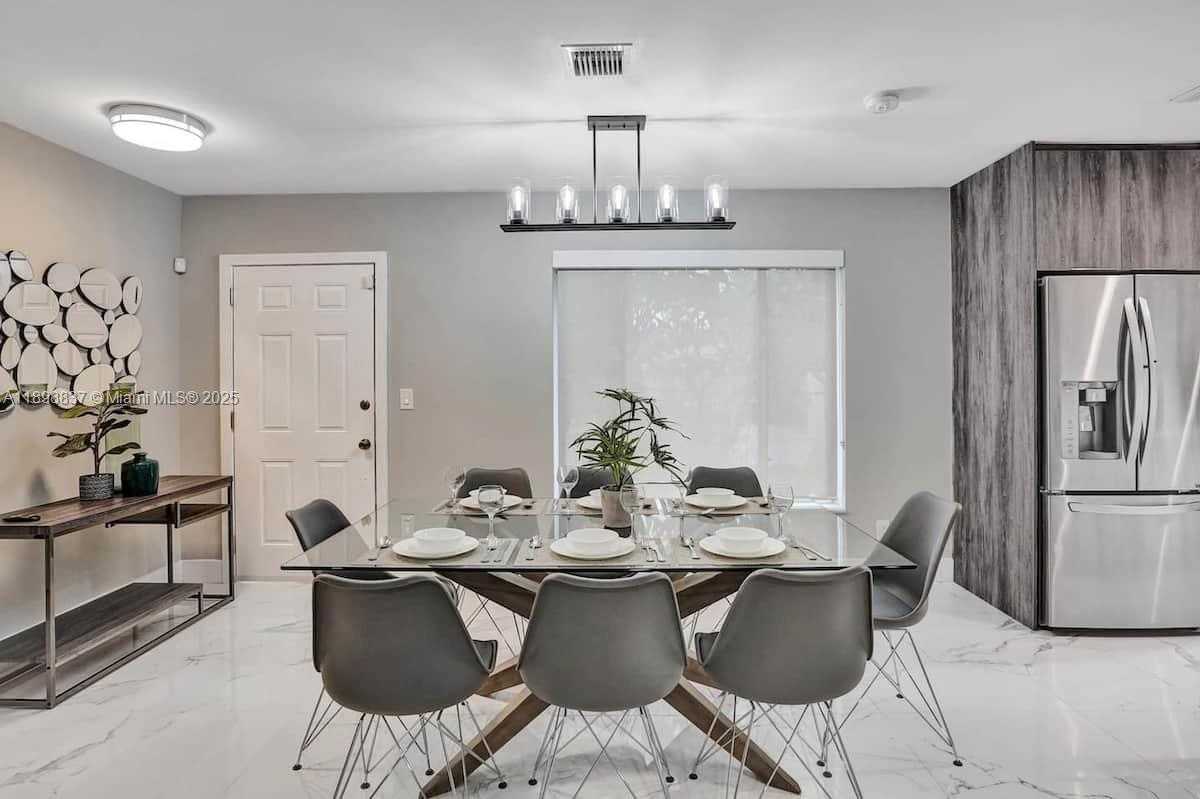 Small Image of 1321 SOUTH 16TH AVE, Hollywood Number 27