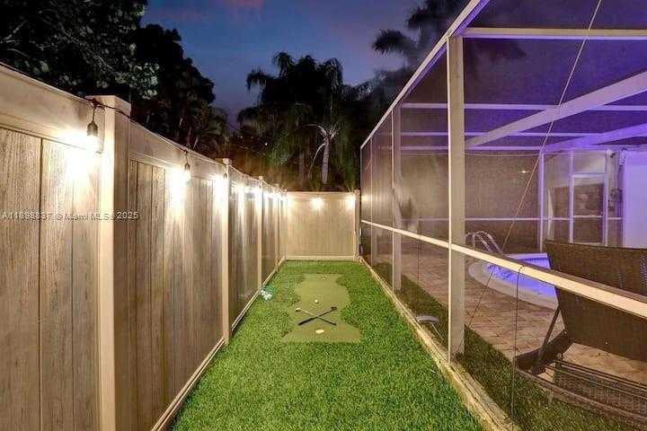 Small Image of 1321 SOUTH 16TH AVE, Hollywood Number 8