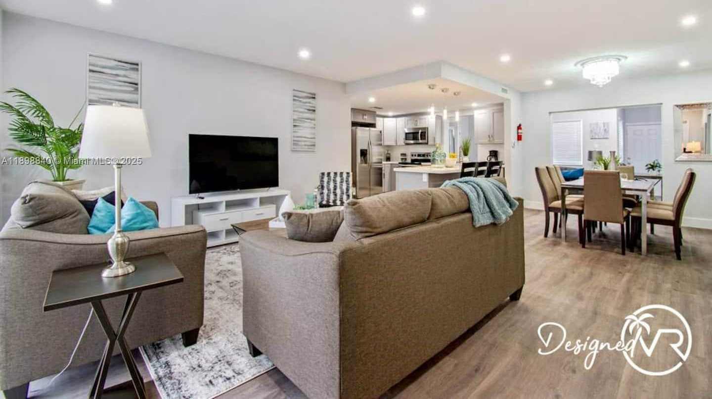 Small Image of 1305 FUNSTON ST, Hollywood Number 36
