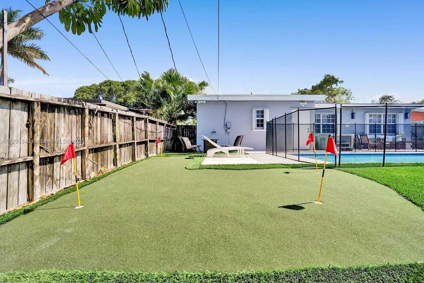 Small Image of 1305 FUNSTON ST, Hollywood Number 37