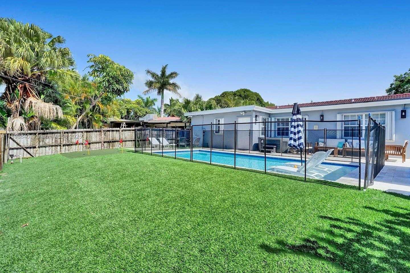 Small Image of 1305 FUNSTON ST, Hollywood Number 40