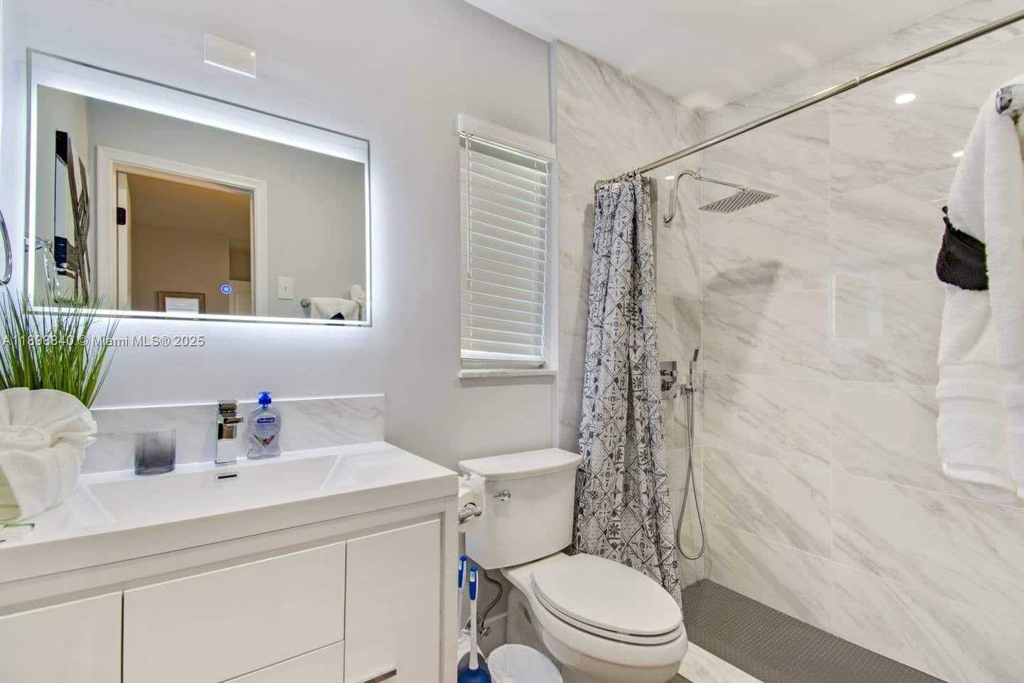 Small Image of 1305 FUNSTON ST, Hollywood Number 64