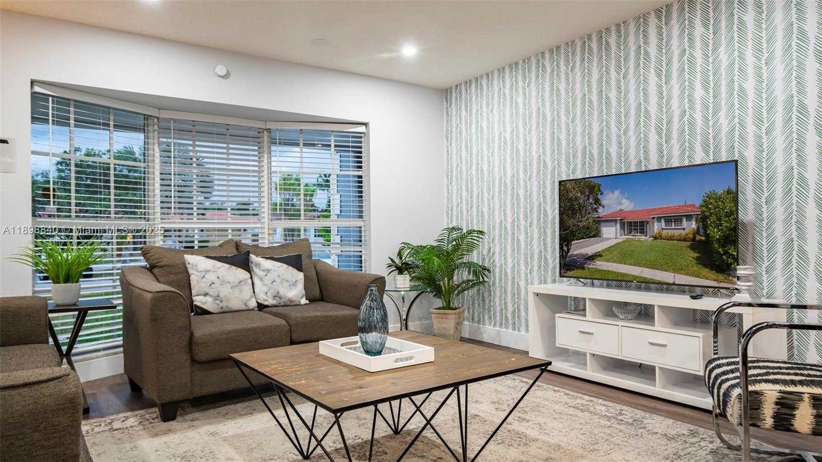 Small Image of 1305 FUNSTON ST, Hollywood Number 9
