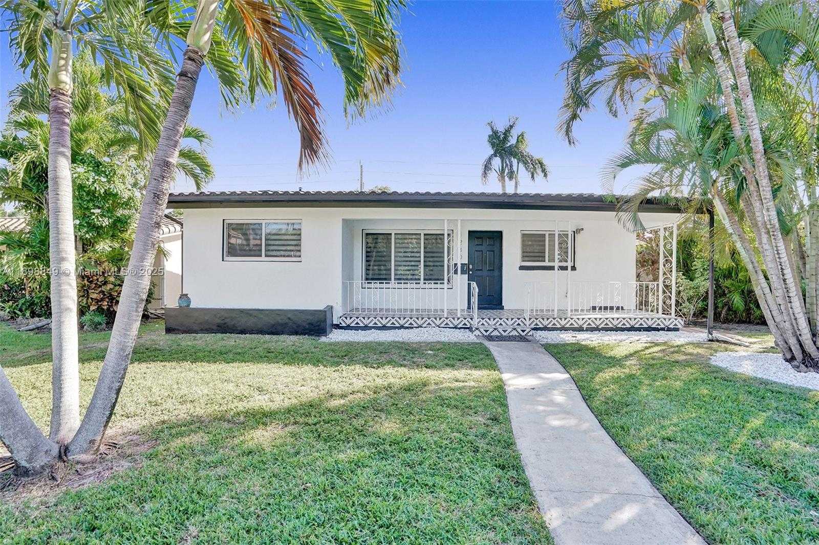 Small Image of 1230 JOHNSON ST, Hollywood Number 38