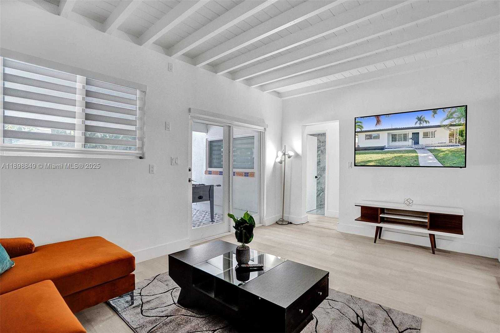 Small Image of 1230 JOHNSON ST, Hollywood Number 42