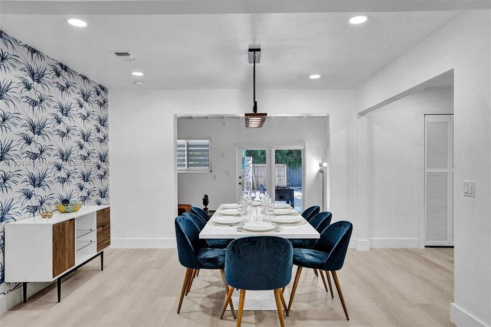 Small Image of 1230 JOHNSON ST, Hollywood Number 48