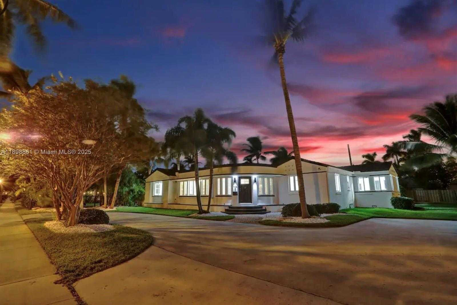 Small Image of 725 HARRISON ST, Hollywood Number 9