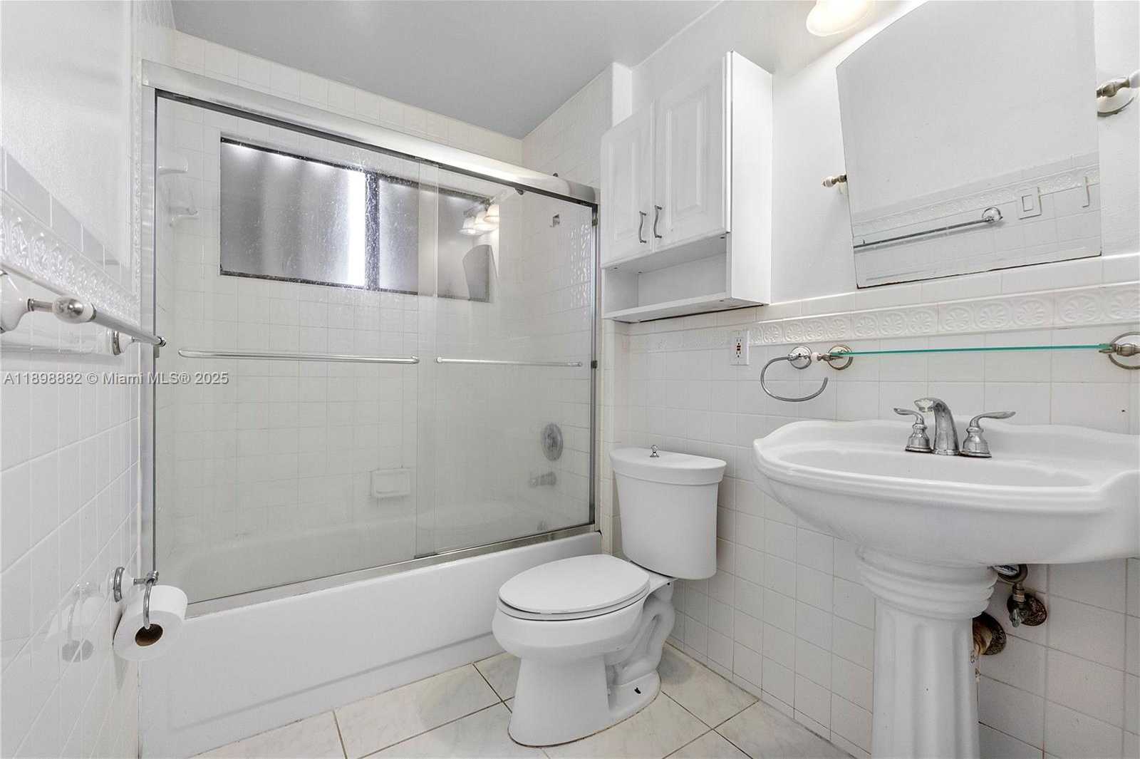 Small Image of 823 EAST PALM RUN DR, North Lauderdale Number 10