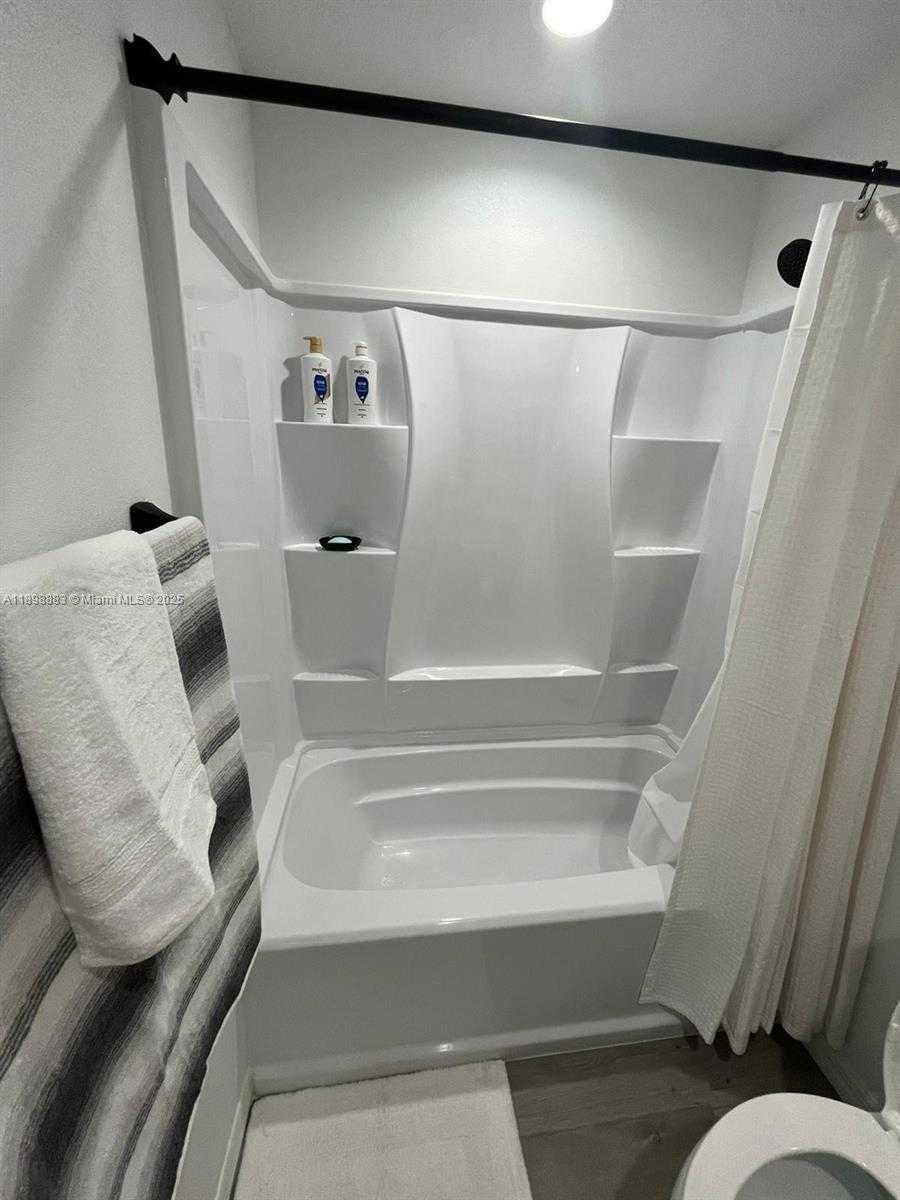 Small Image of 5218 SE 43 ST, Okeechobee Number 10