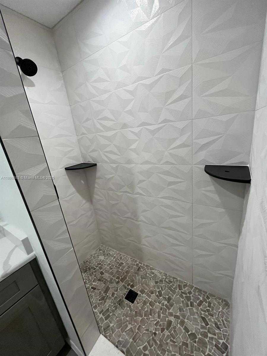 Small Image of 5218 SE 43 ST, Okeechobee Number 12