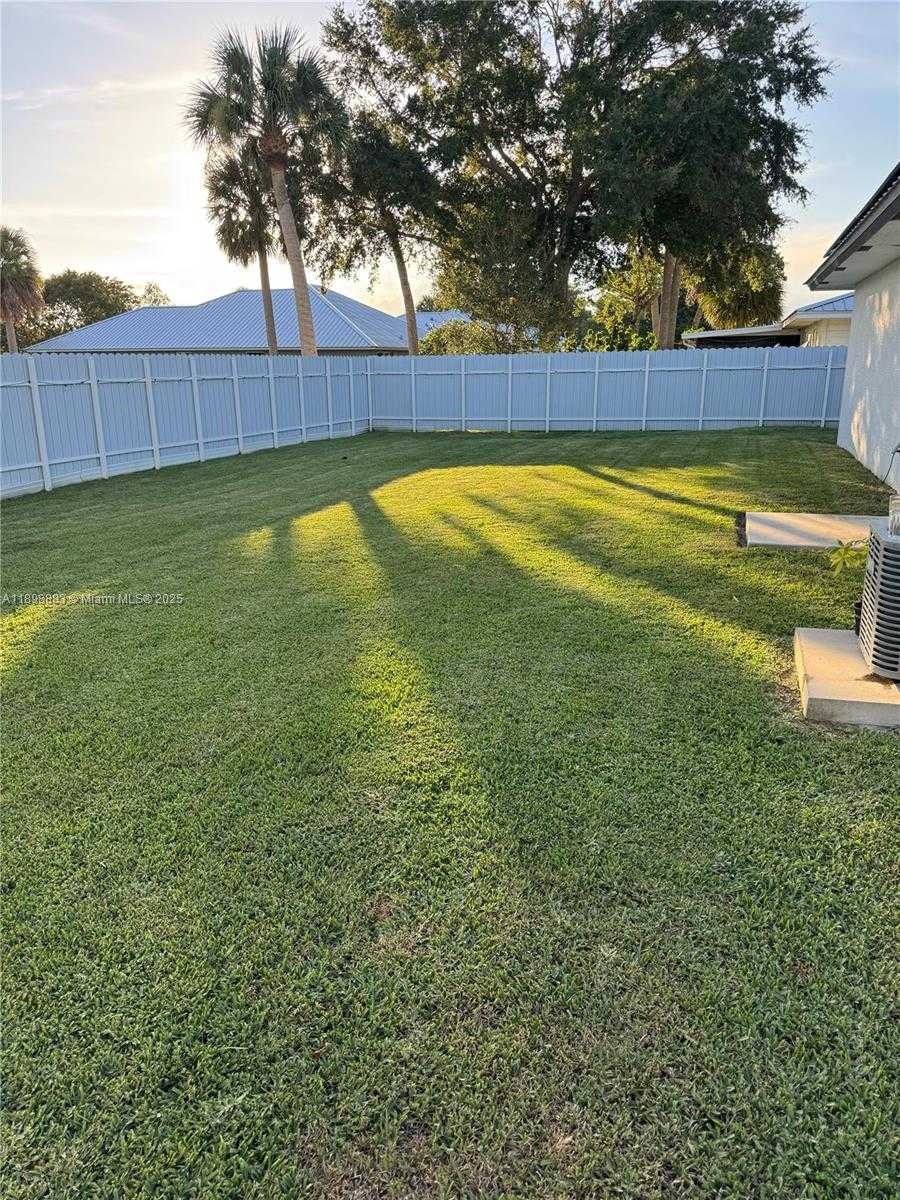 Small Image of 5218 SE 43 ST, Okeechobee Number 14