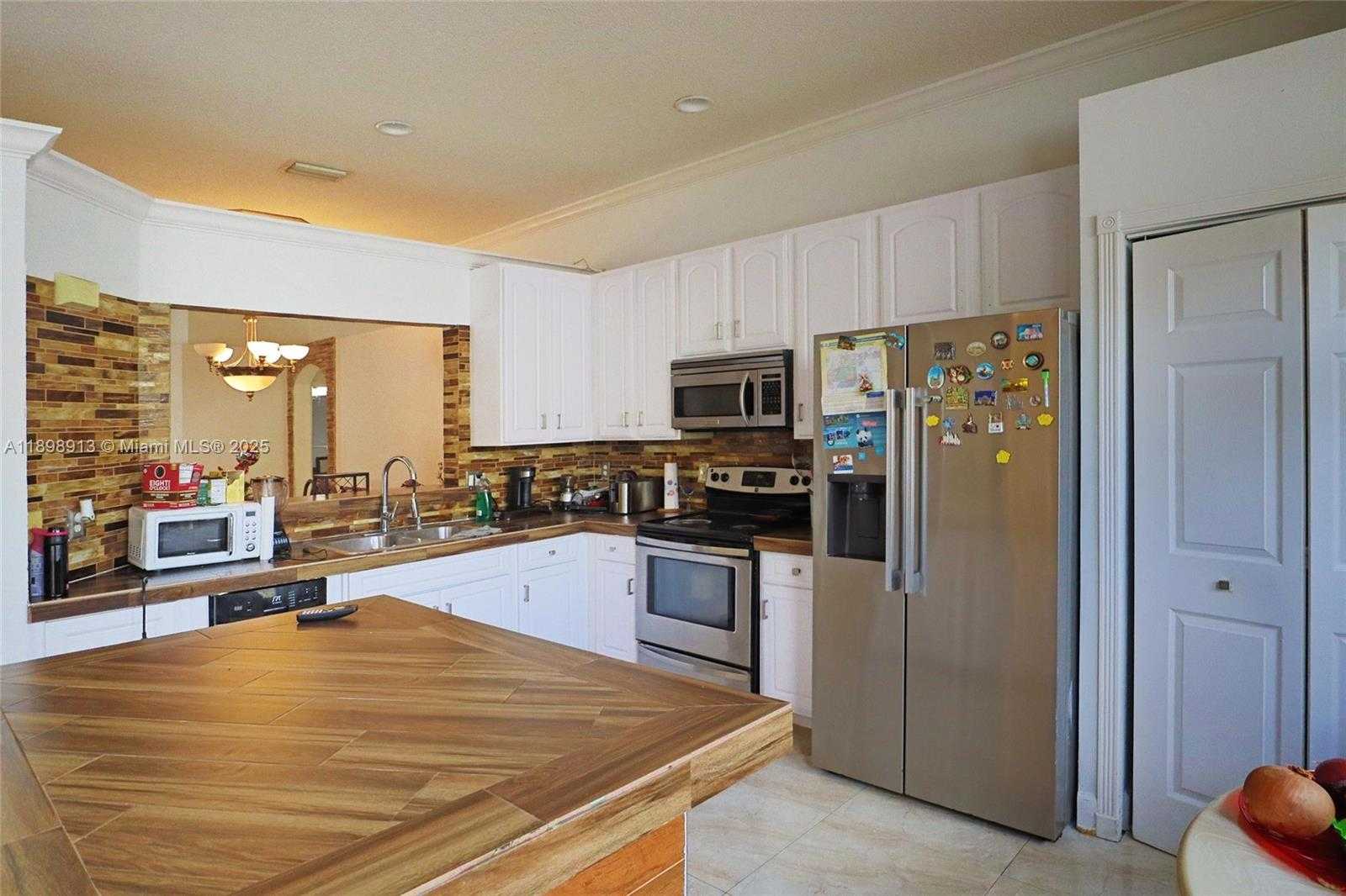 Small Image of 13463 SOUTH WEST 27TH ST, Miramar Number 19