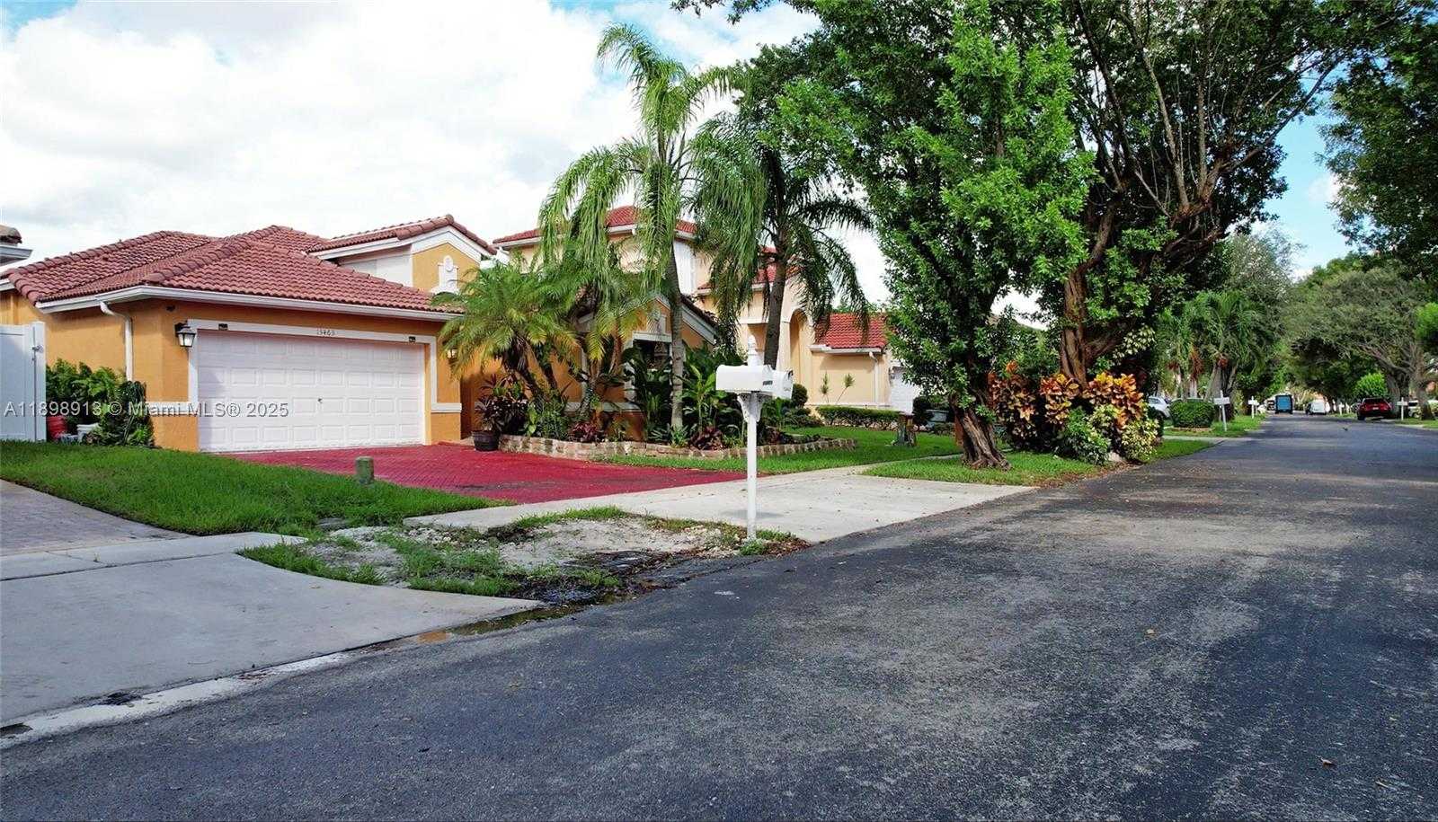 Small Image of 13463 SOUTH WEST 27TH ST, Miramar Number 2