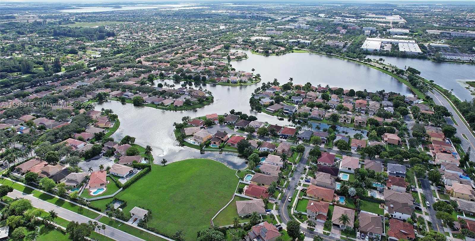 Small Image of 13463 SOUTH WEST 27TH ST, Miramar Number 7