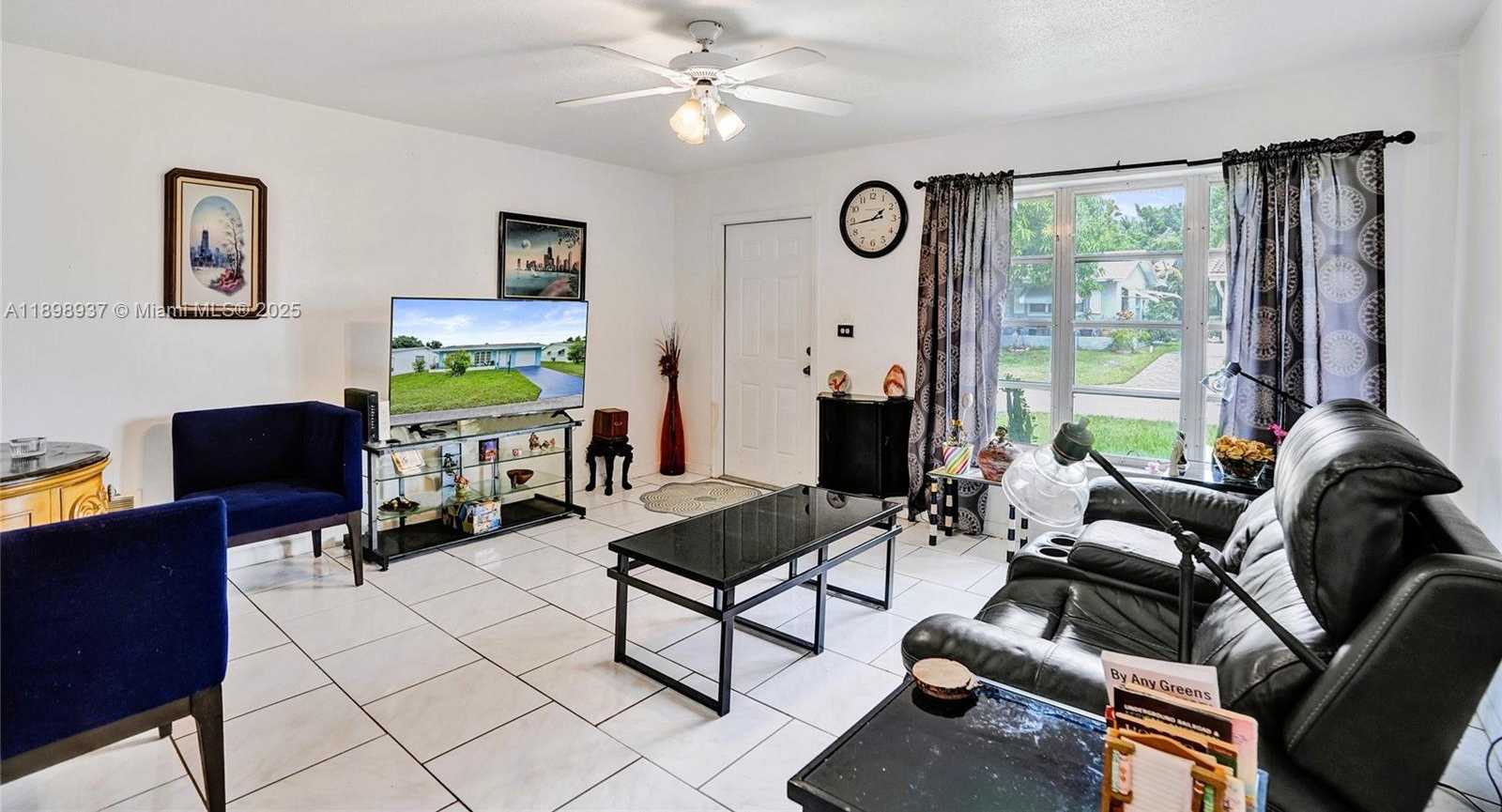 Imagen de Pequeño Objeto