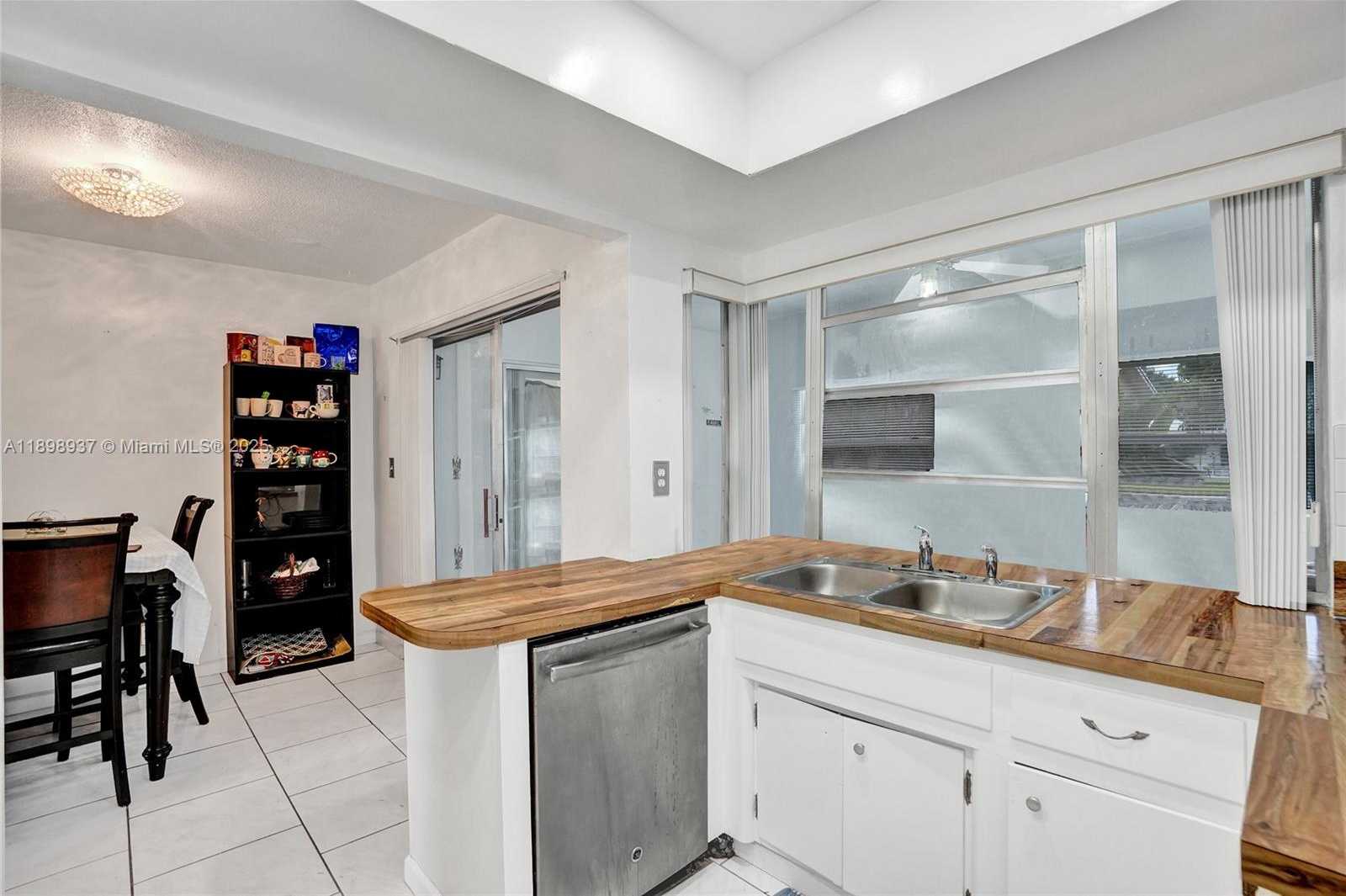 Imagen de Pequeño Objeto