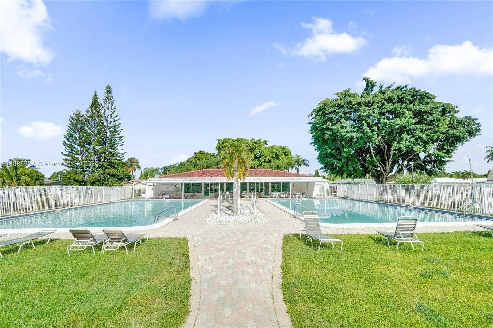 Imagen de Pequeño Objeto