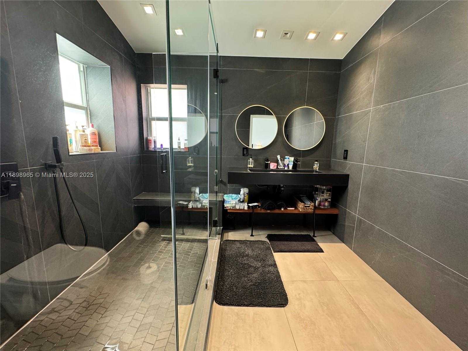 Small Image of 4943 SOUTH WEST 33RD WAY, Hollywood Number 11
