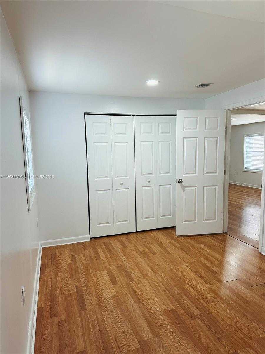 Small Image of 17926 SOUTH WEST 104TH AVE, Miami Number 12