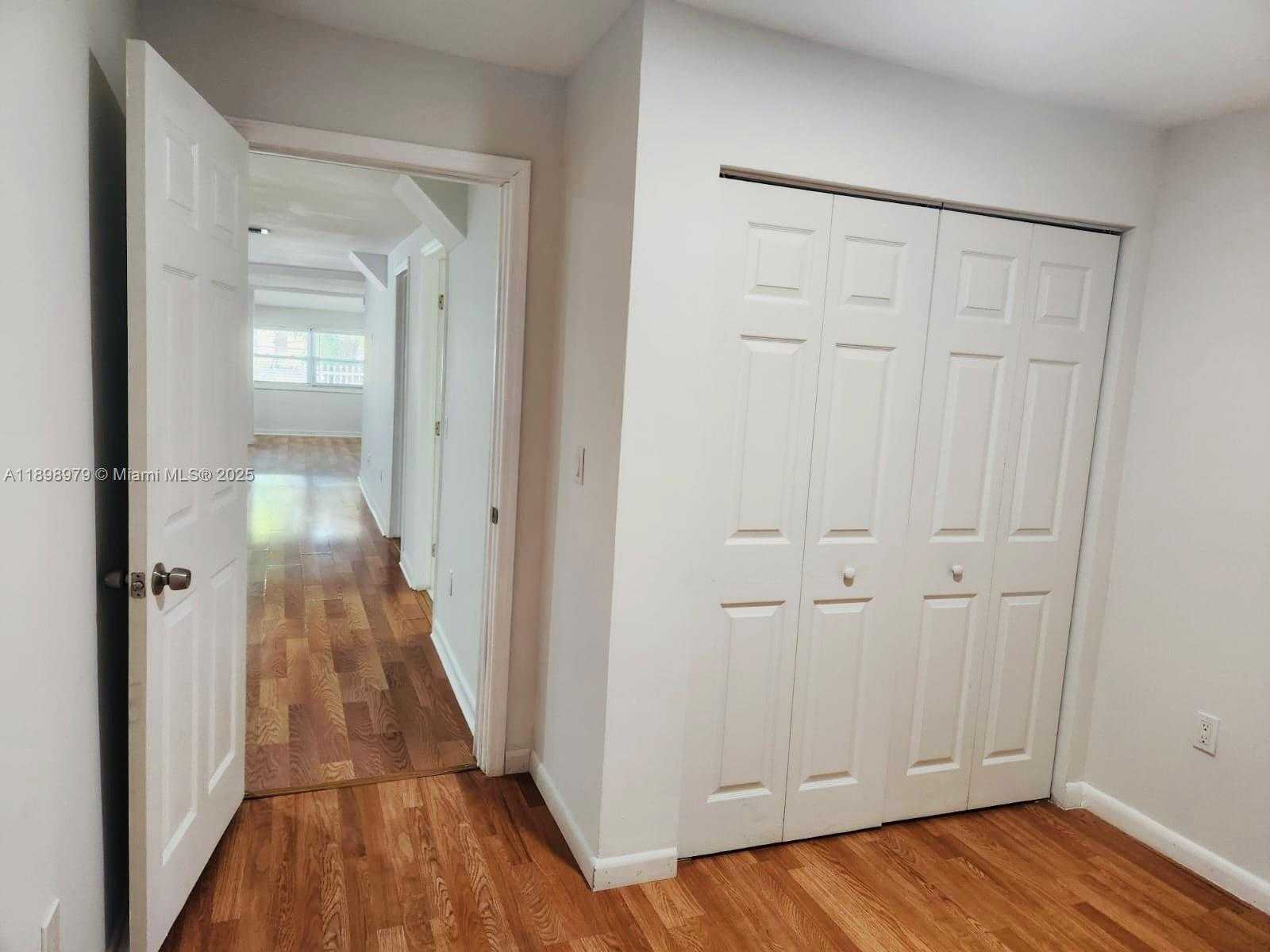 Small Image of 17926 SOUTH WEST 104TH AVE, Miami Number 15