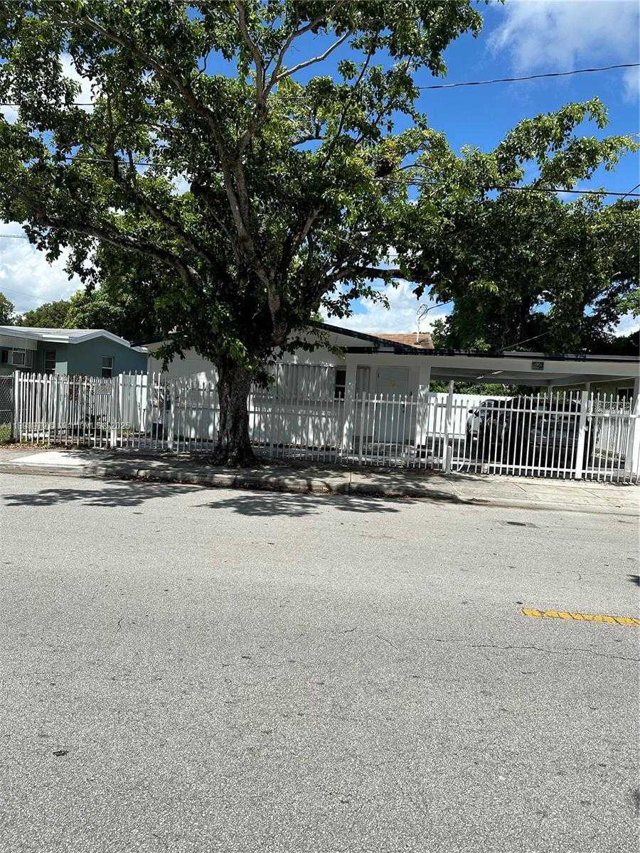 Small Image of 17926 SOUTH WEST 104TH AVE, Miami Number 44