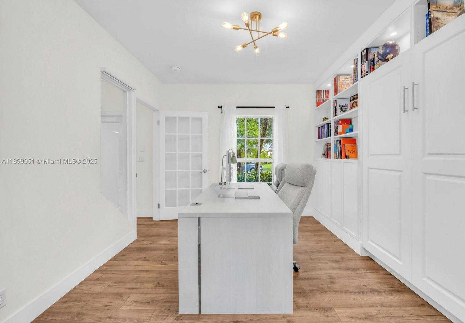 Small Image of 10045 GROVE LN, Cooper City Number 13