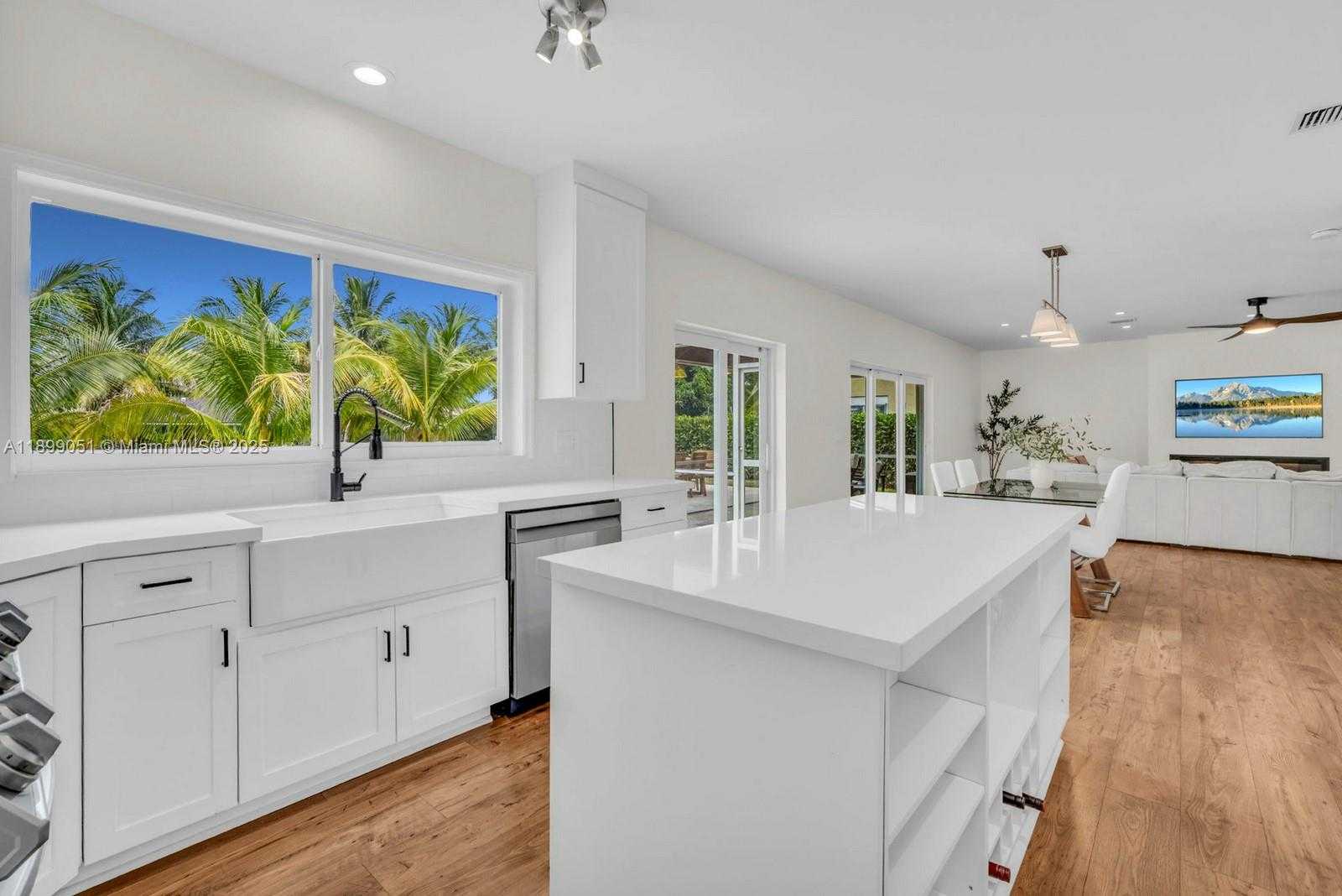 Small Image of 10045 GROVE LN, Cooper City Number 14