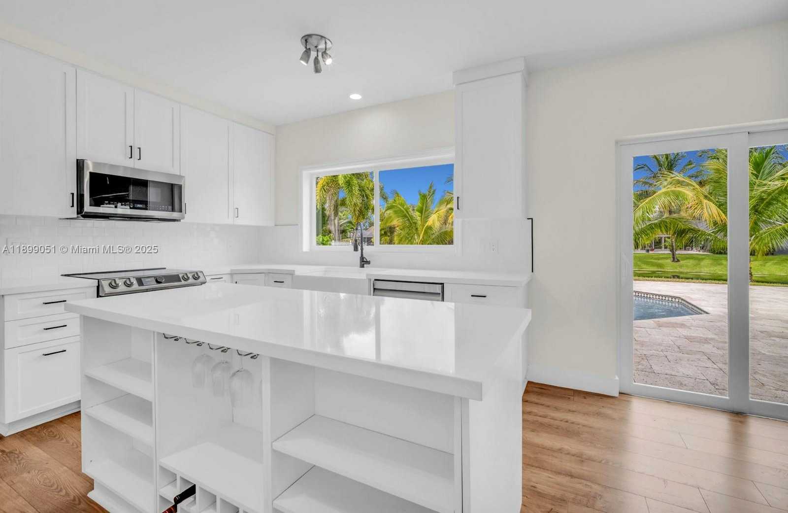 Small Image of 10045 GROVE LN, Cooper City Number 16