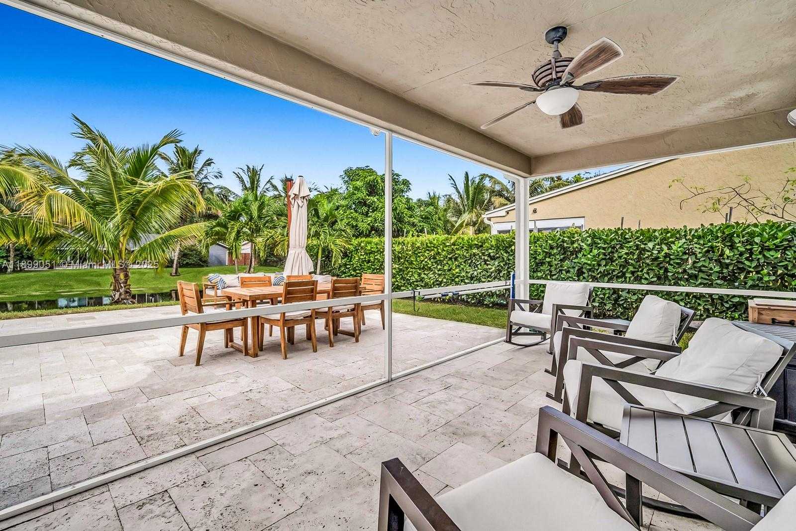 Small Image of 10045 GROVE LN, Cooper City Number 43