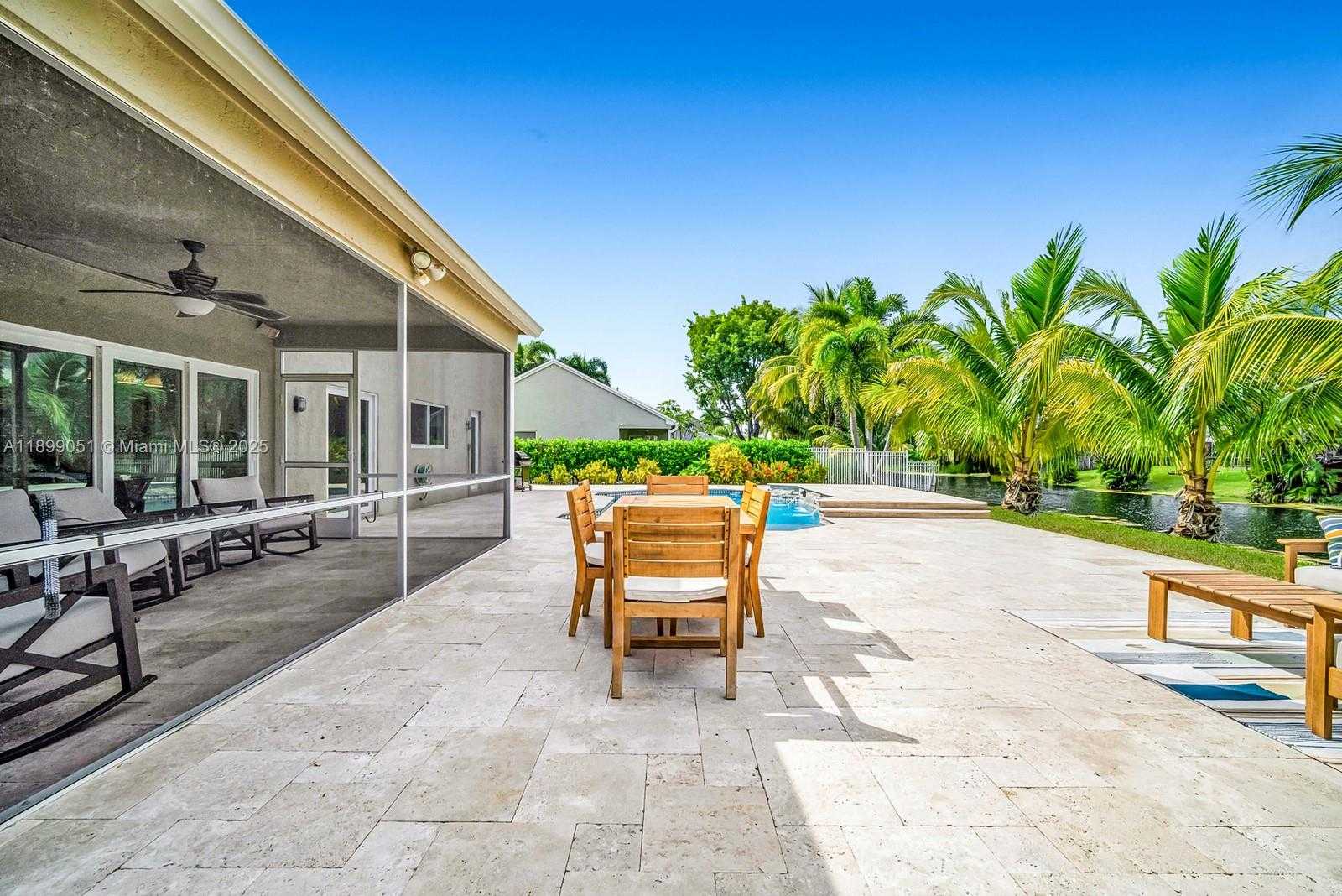 Small Image of 10045 GROVE LN, Cooper City Number 44