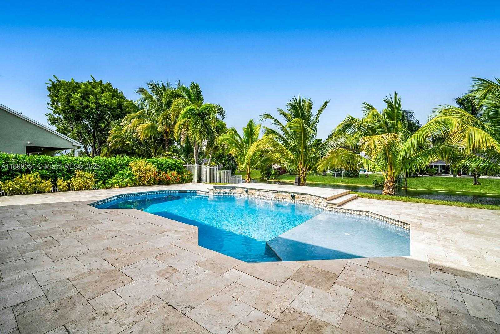 Small Image of 10045 GROVE LN, Cooper City Number 51