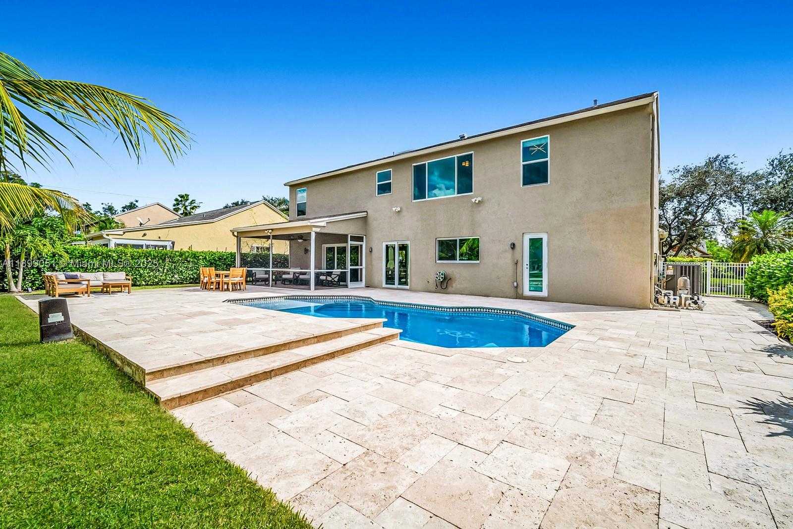 Small Image of 10045 GROVE LN, Cooper City Number 52