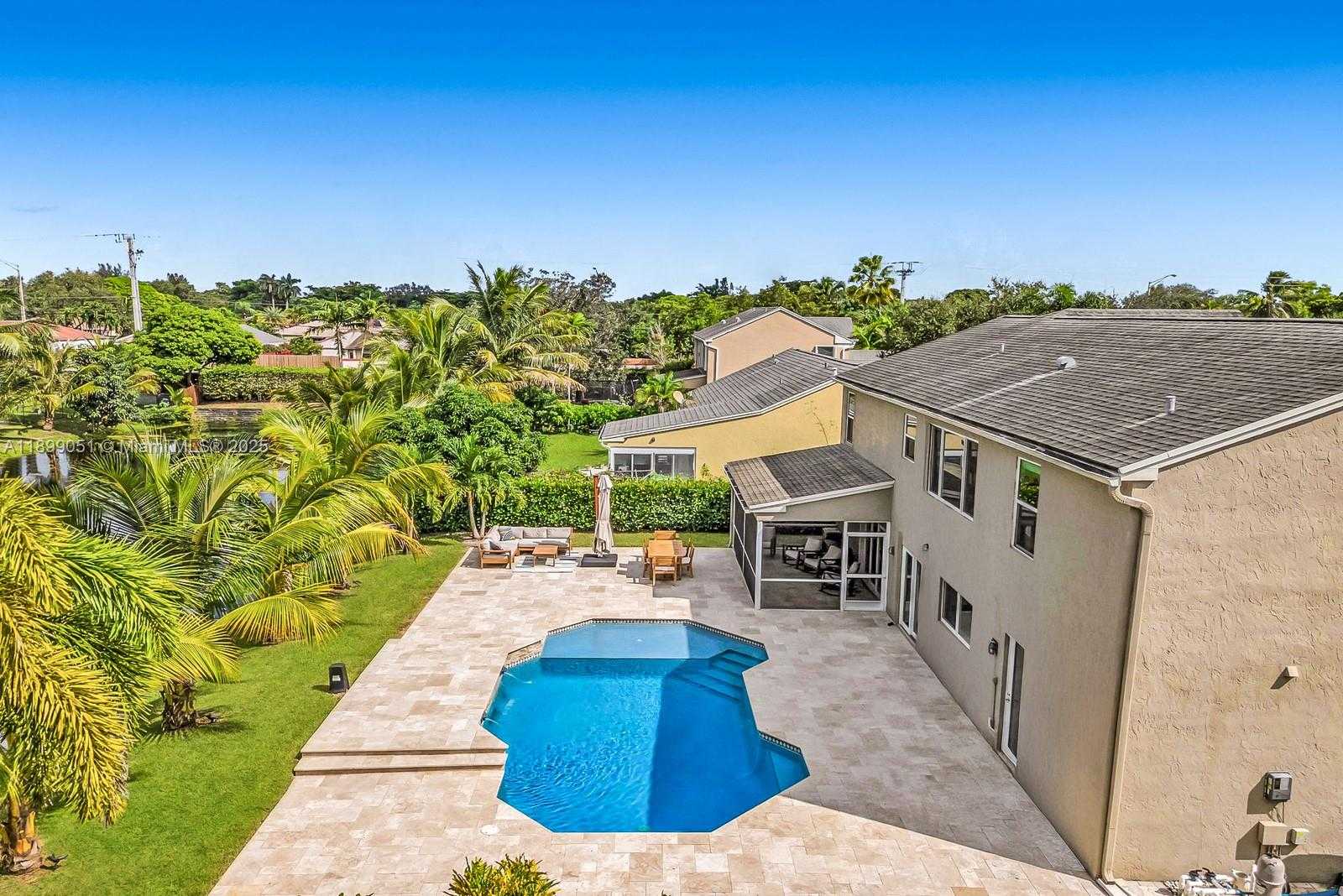 Small Image of 10045 GROVE LN, Cooper City Number 55