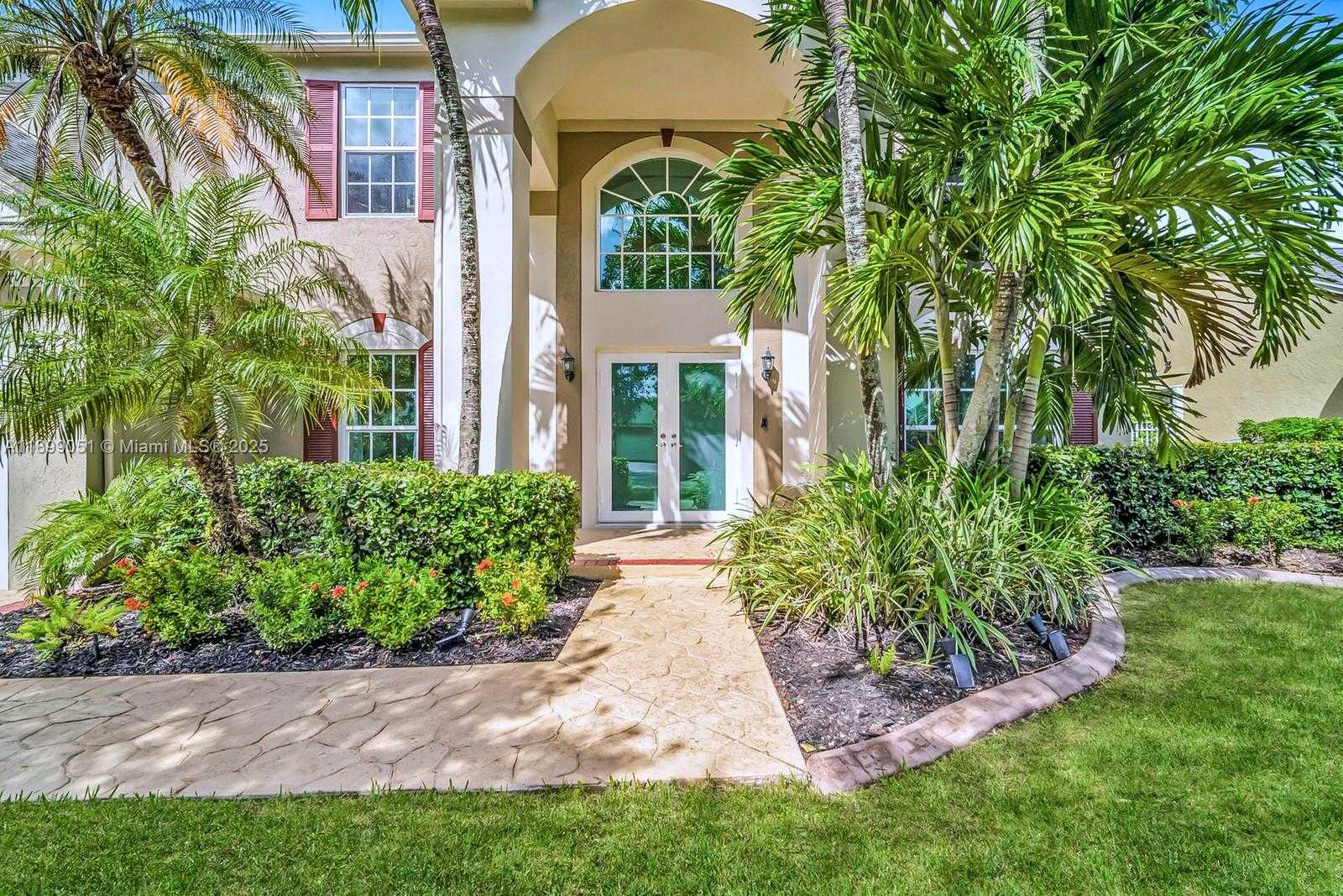 Small Image of 10045 GROVE LN, Cooper City Number 6