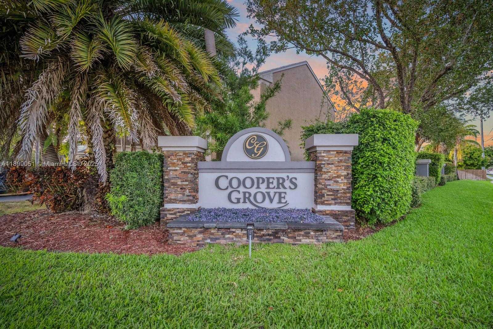 Small Image of 10045 GROVE LN, Cooper City Number 62