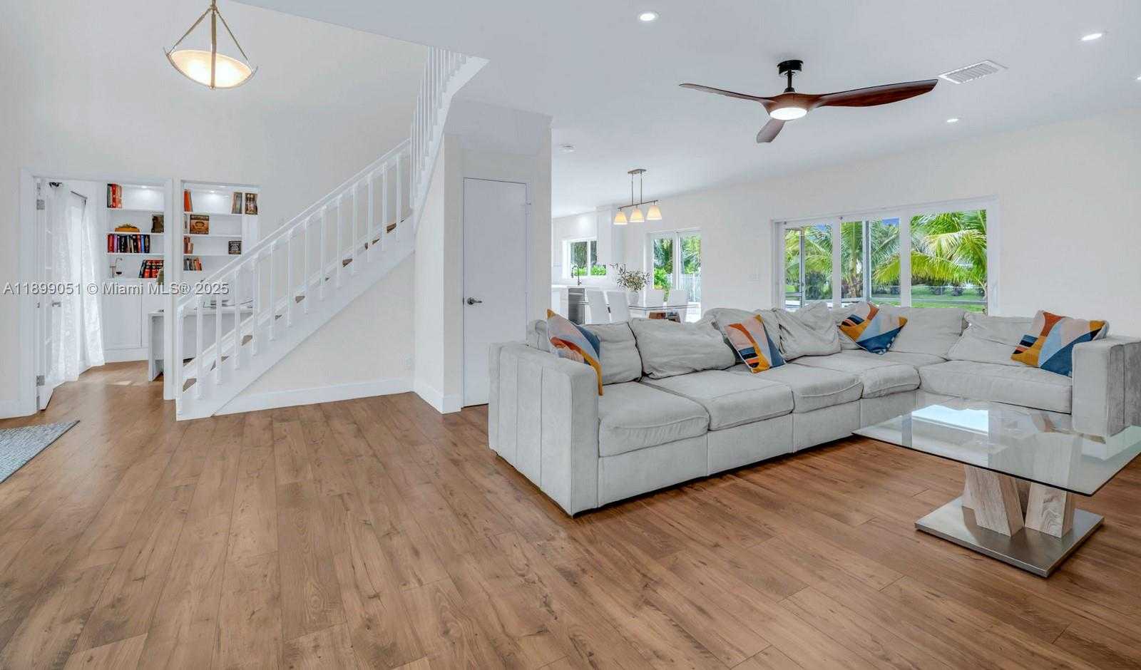 Small Image of 10045 GROVE LN, Cooper City Number 8