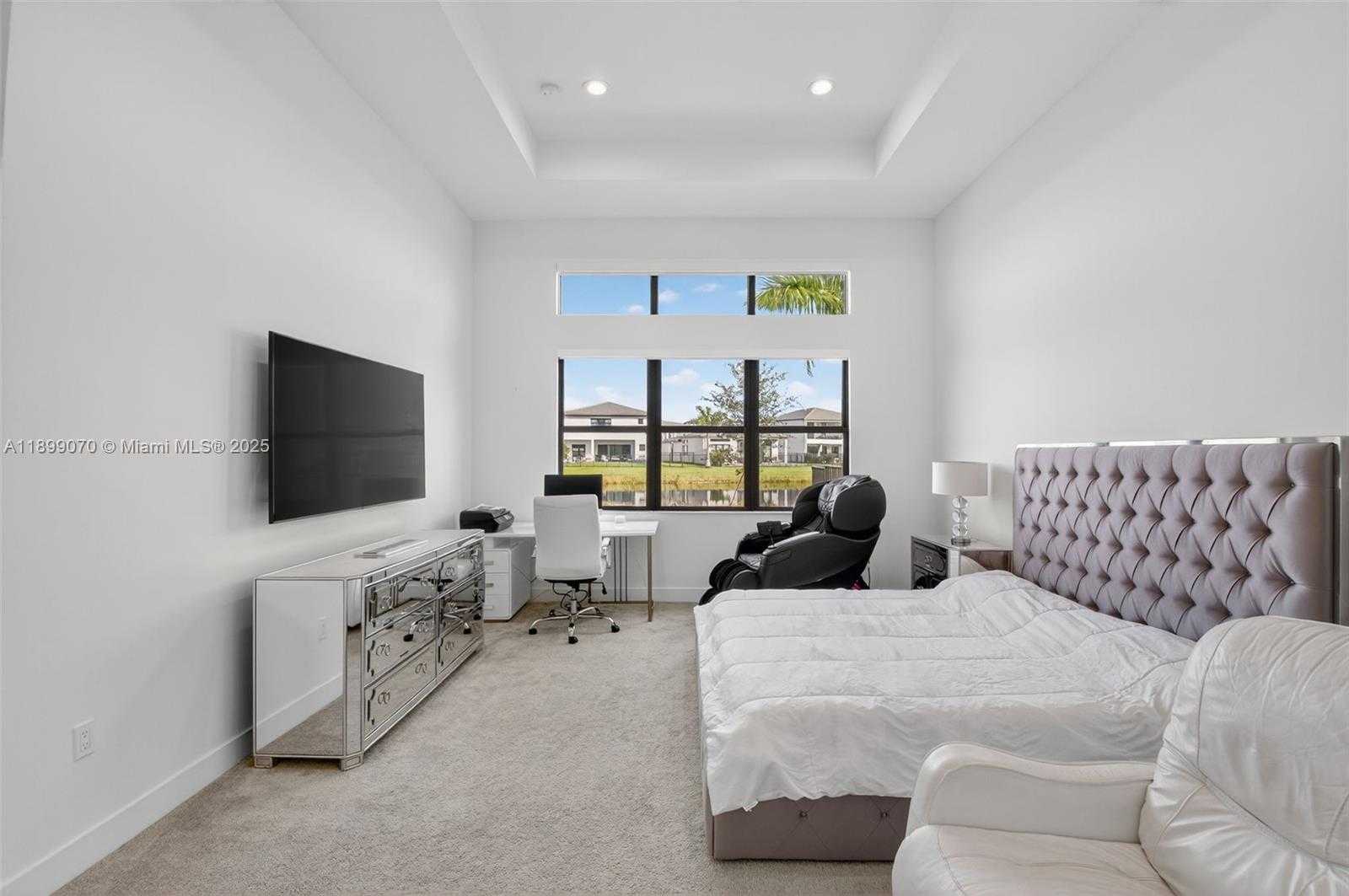 Small Image of 8317 ESSEX COUNTRY CLUB DR, Boca Raton Number 13