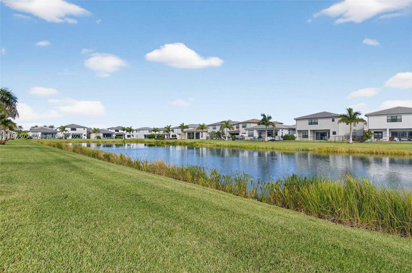 Small Image of 8317 ESSEX COUNTRY CLUB DR, Boca Raton Number 41