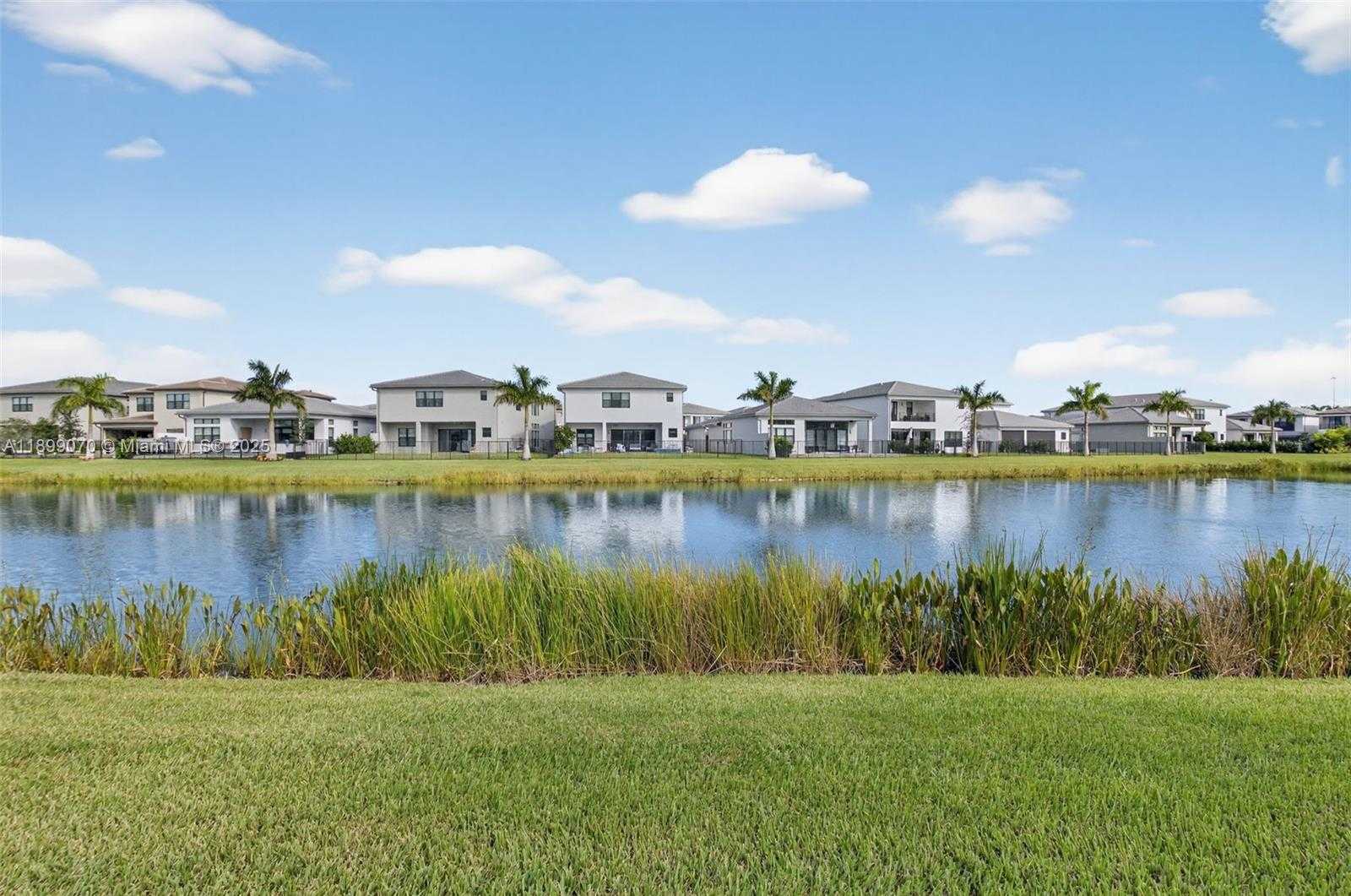 Small Image of 8317 ESSEX COUNTRY CLUB DR, Boca Raton Number 45