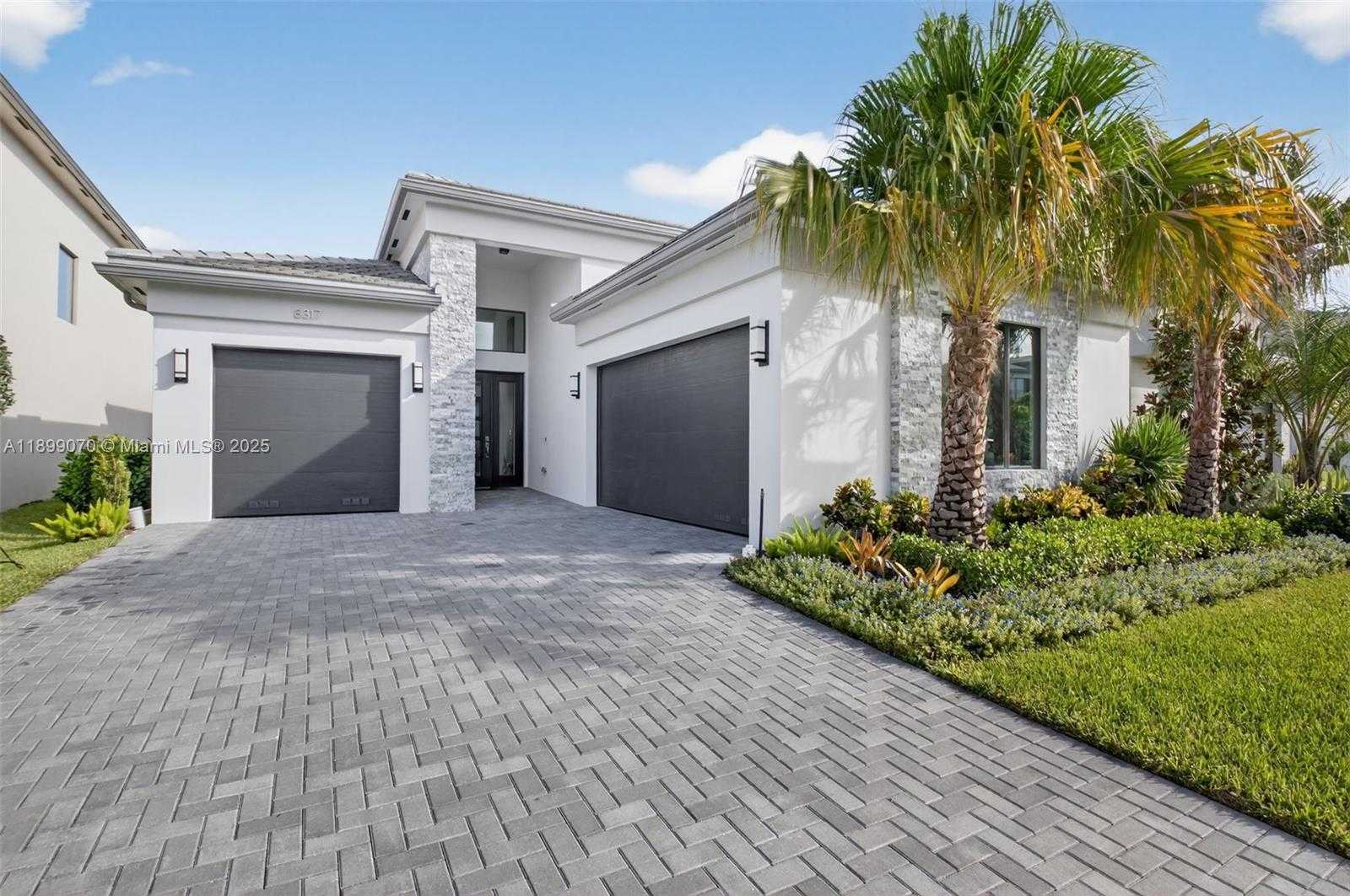Small Image of 8317 ESSEX COUNTRY CLUB DR, Boca Raton Number 6