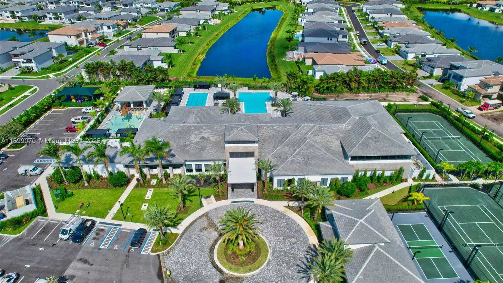 Small Image of 8317 ESSEX COUNTRY CLUB DR, Boca Raton Number 62