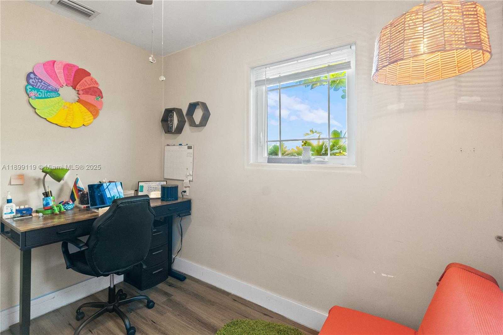 Small Image of 2447 WILSON ST, Hollywood Number 21