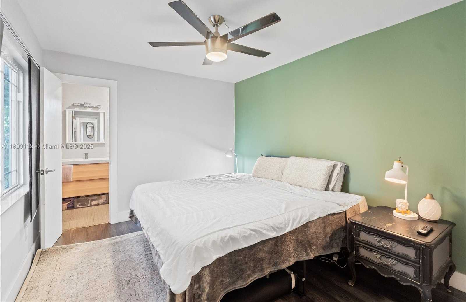 Small Image of 2447 WILSON ST, Hollywood Number 25
