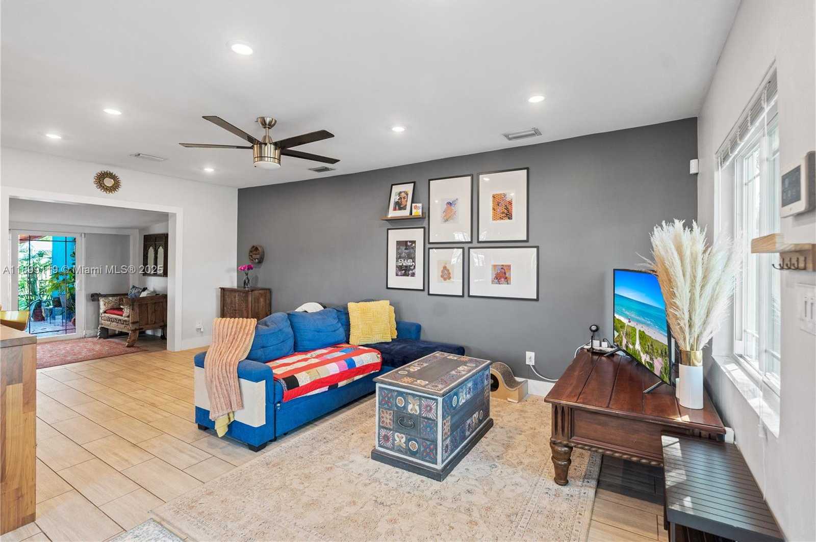 Small Image of 2447 WILSON ST, Hollywood Number 6