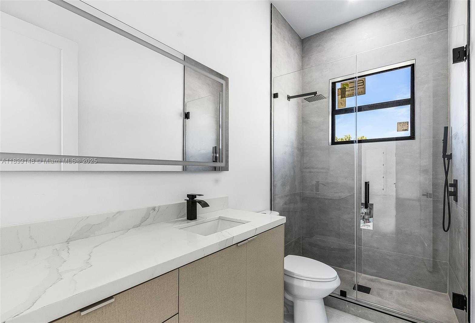 Small Image of 4113 36TH LN, Cape Coral Number 18